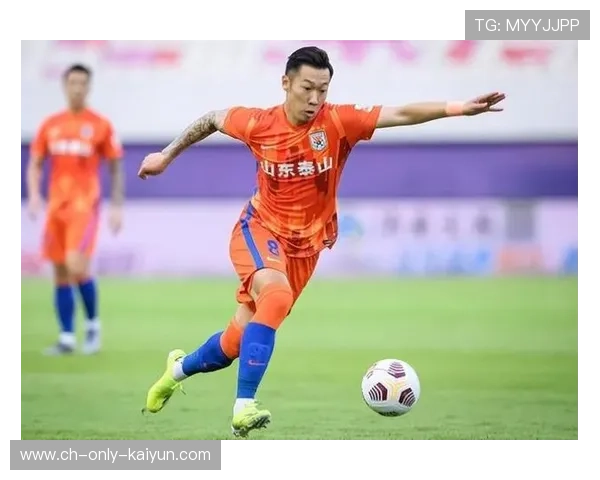 上海海港徐新妙传助攻，李明中路破门